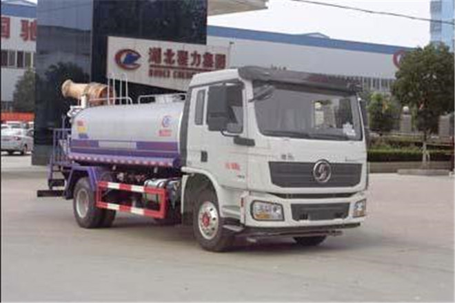 FAW TRUCKS Debuts J7 and Tiger 6G