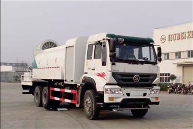 FAW TRUCKS Debuts J7 and Tiger 6G