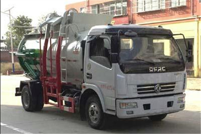 FAW TRUCKS Debuts J7 and Tiger 6G