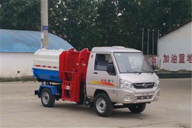FAW TRUCKS Debuts J7 and Tiger 6G