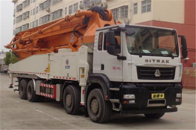FAW TRUCKS Debuts J7 and Tiger 6G