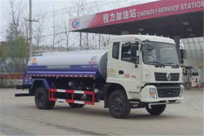 FAW TRUCKS Debuts J7 and Tiger 6G