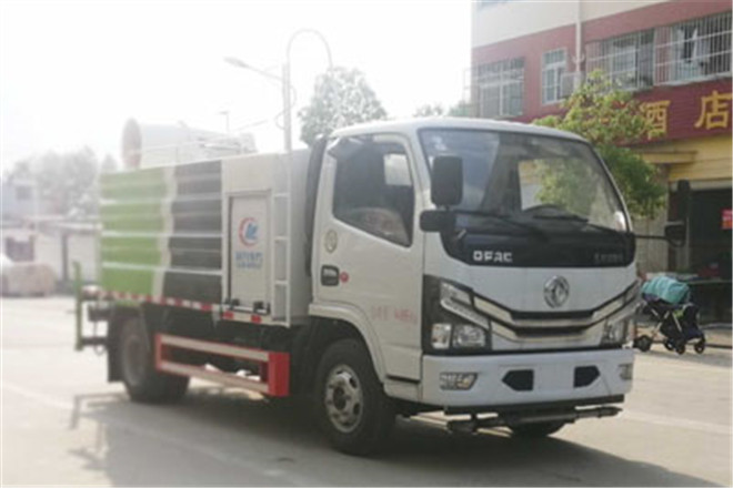 FAW TRUCKS Debuts J7 and Tiger 6G