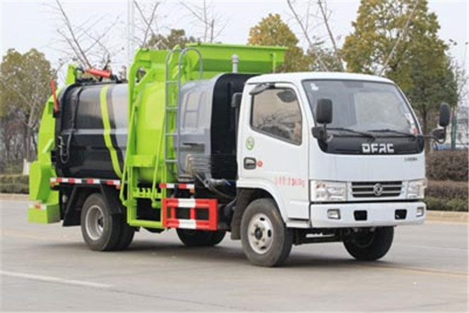 FAW TRUCKS Debuts J7 and Tiger 6G