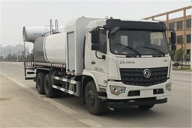 FAW TRUCKS Debuts J7 and Tiger 6G