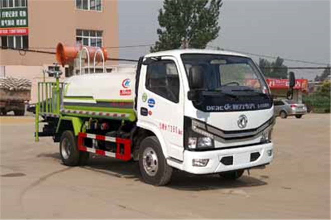 FAW TRUCKS Debuts J7 and Tiger 6G