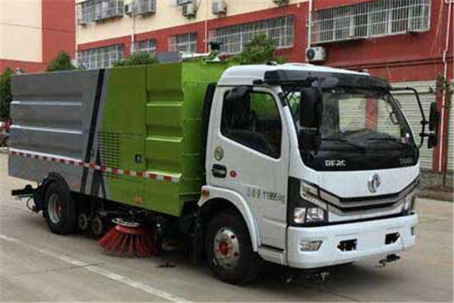 FAW TRUCKS Debuts J7 and Tiger 6G