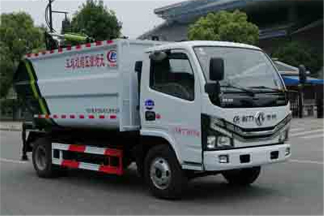 FAW TRUCKS Debuts J7 and Tiger 6G