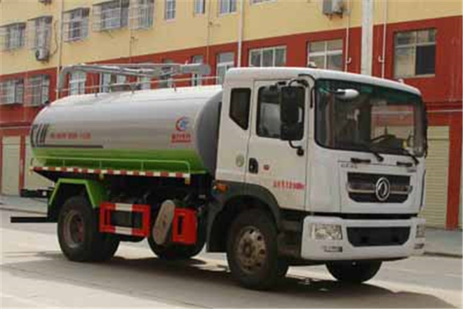 FAW TRUCKS Debuts J7 and Tiger 6G