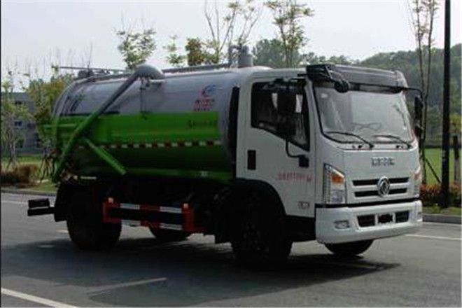 FAW TRUCKS Debuts J7 and Tiger 6G