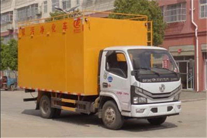 FAW TRUCKS Debuts J7 and Tiger 6G