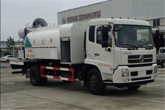 FAW TRUCKS Debuts J7 and Tiger 6G