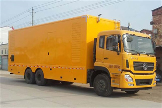 FAW TRUCKS Debuts J7 and Tiger 6G