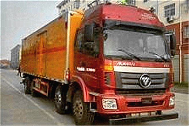 FAW TRUCKS Debuts J7 and Tiger 6G