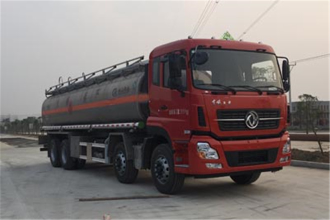 FAW TRUCKS Debuts J7 and Tiger 6G