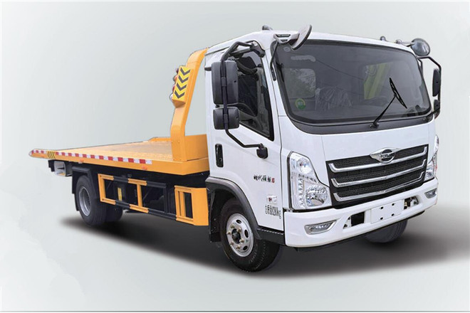 FAW TRUCKS Debuts J7 and Tiger 6G