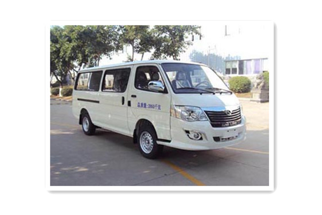 FAW TRUCKS Debuts J7 and Tiger 6G