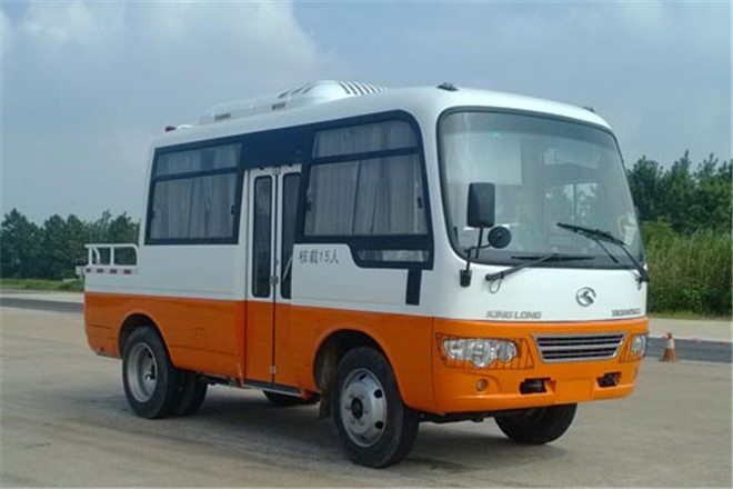 FAW TRUCKS Debuts J7 and Tiger 6G