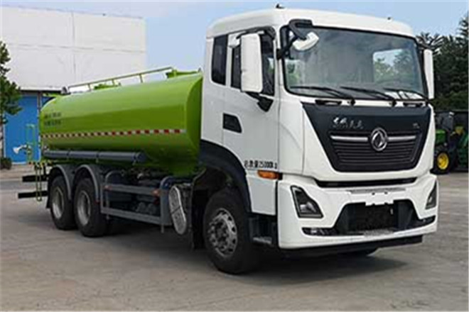 FAW TRUCKS Debuts J7 and Tiger 6G