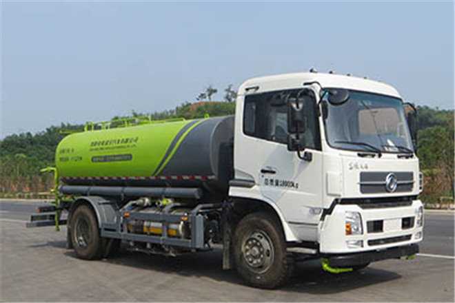 FAW TRUCKS Debuts J7 and Tiger 6G