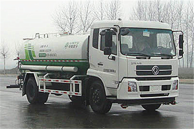 FAW TRUCKS Debuts J7 and Tiger 6G
