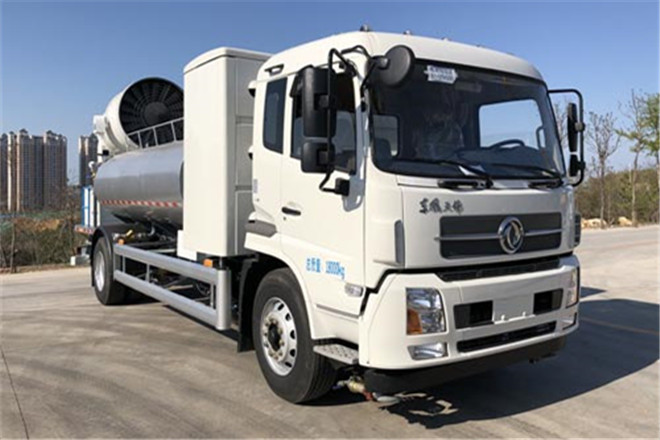 FAW TRUCKS Debuts J7 and Tiger 6G