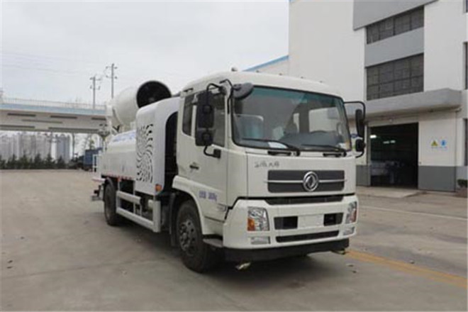FAW TRUCKS Debuts J7 and Tiger 6G
