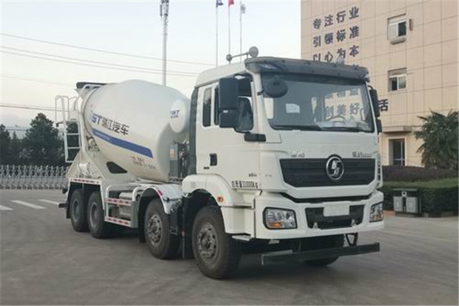 FAW TRUCKS Debuts J7 and Tiger 6G