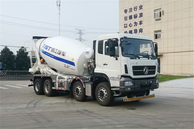 FAW TRUCKS Debuts J7 and Tiger 6G